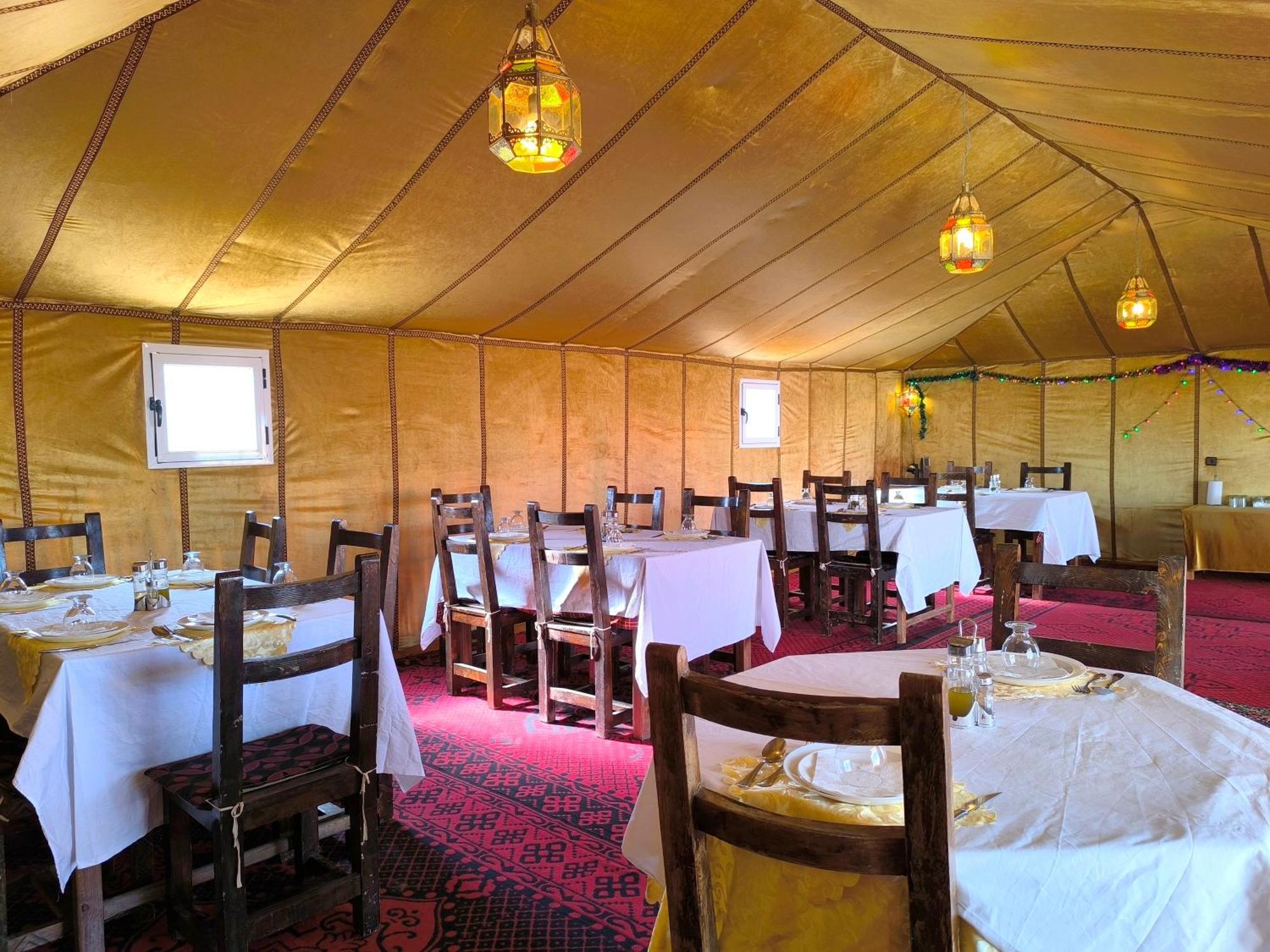 Готель Luxury Bega Camp Мерзуга Екстер'єр фото