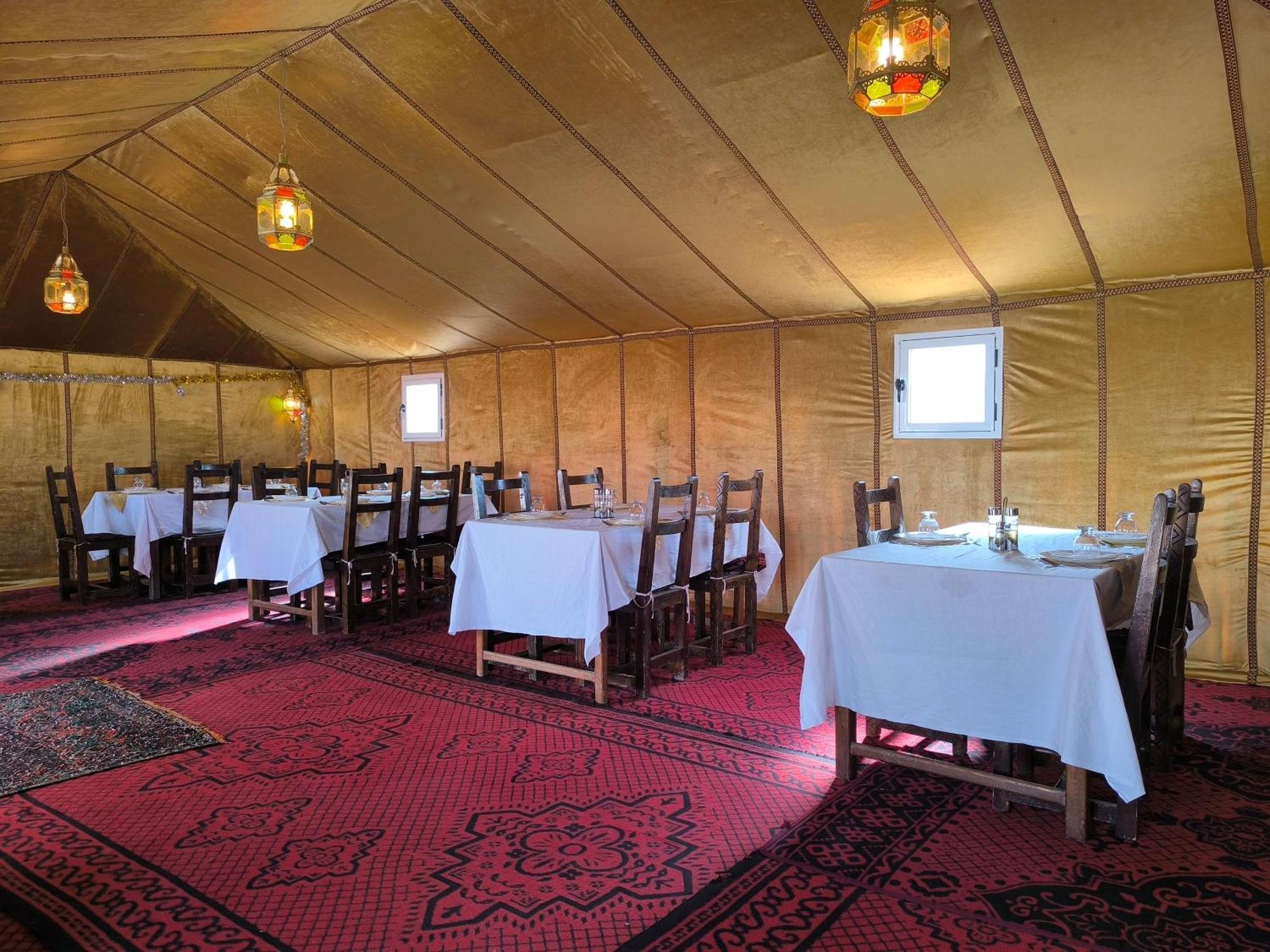 Готель Luxury Bega Camp Мерзуга Екстер'єр фото