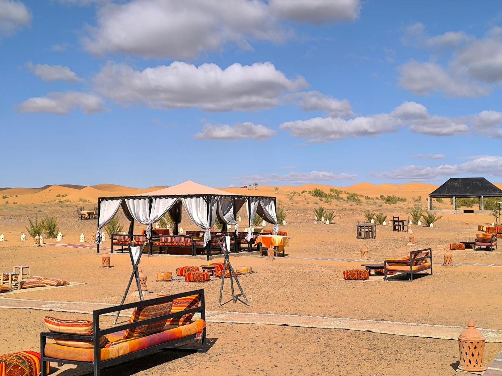 Готель Luxury Bega Camp Мерзуга Екстер'єр фото