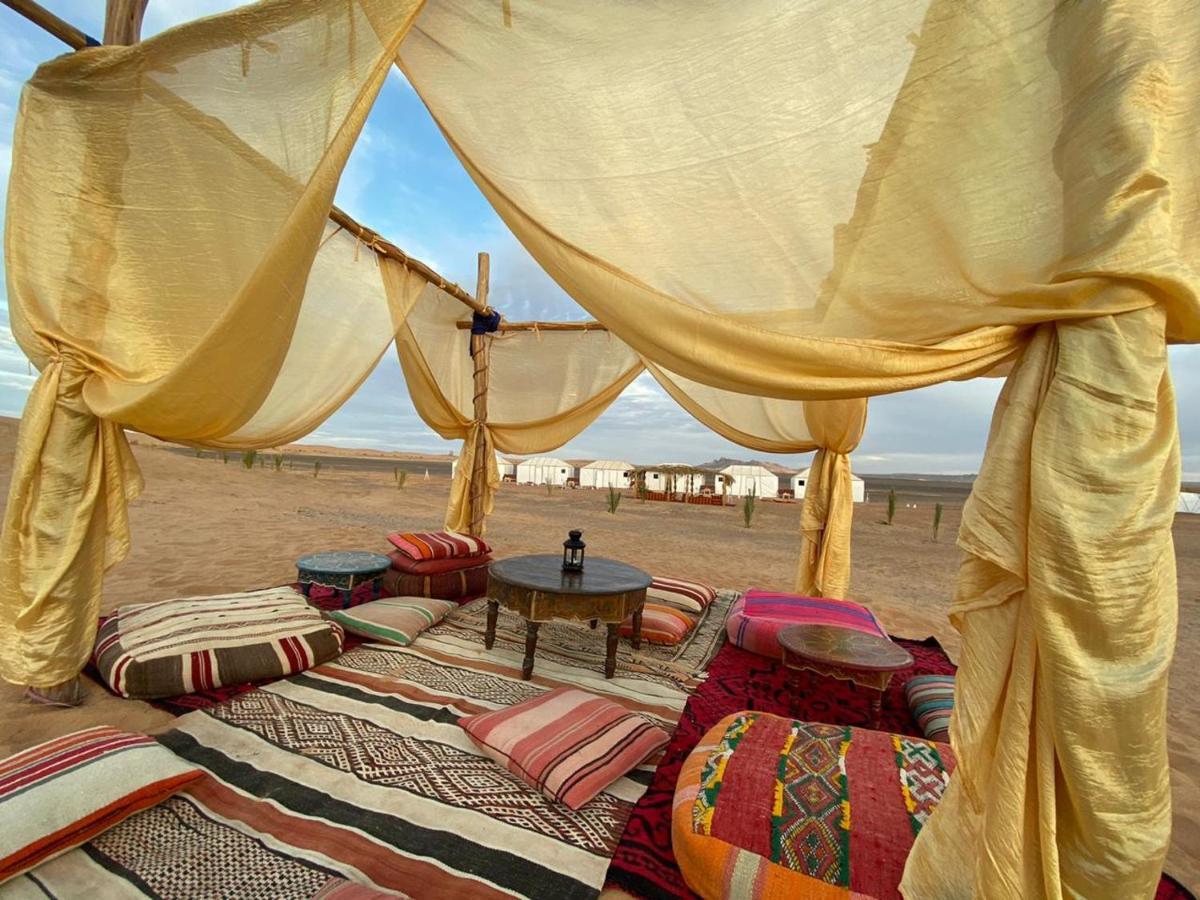 Готель Luxury Bega Camp Мерзуга Екстер'єр фото